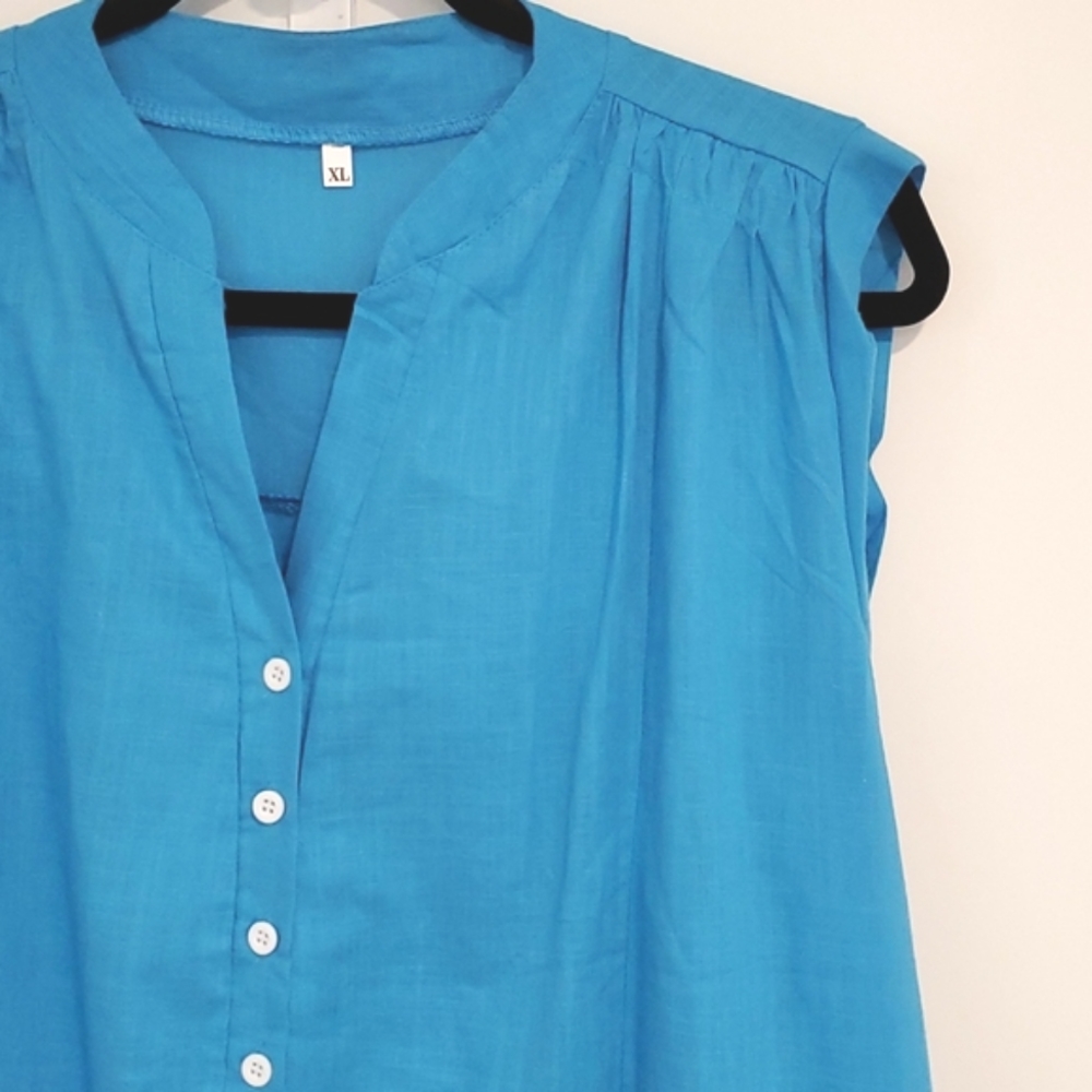 Blue sleeveless open neck top tunic button detail NWO sz. XL travel cruise vaca